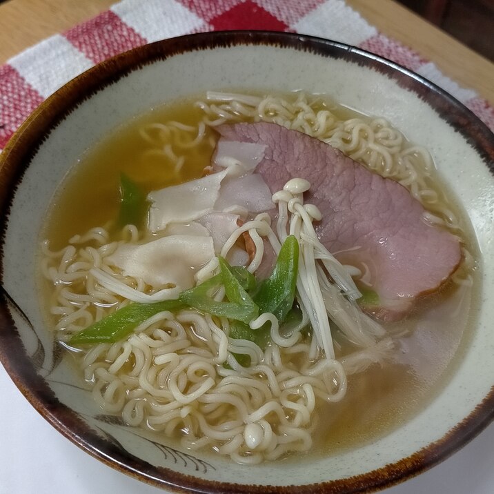 ベーコン美味しい 市販 エースコックのワンタン麺で レシピ 作り方 By こってぃさん 楽天レシピ ベーコン美味しい 市販 エースコックのワンタン麺で レシピ 作り方 By こってぃさん 楽天レシピ